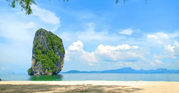 Chicken Island (Koh Gai)
